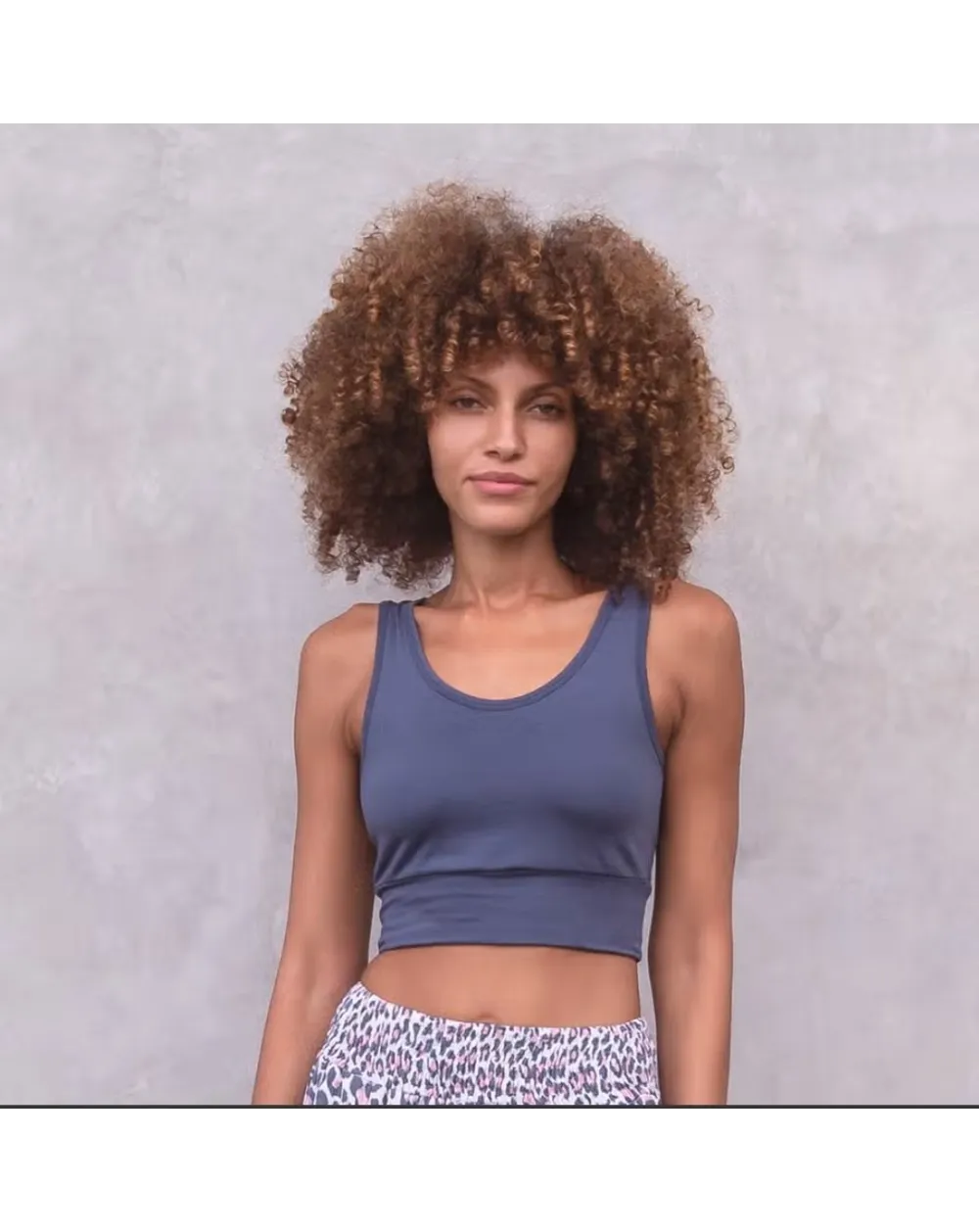 Top Saya taille L – Brassière de danse élégante & confortable